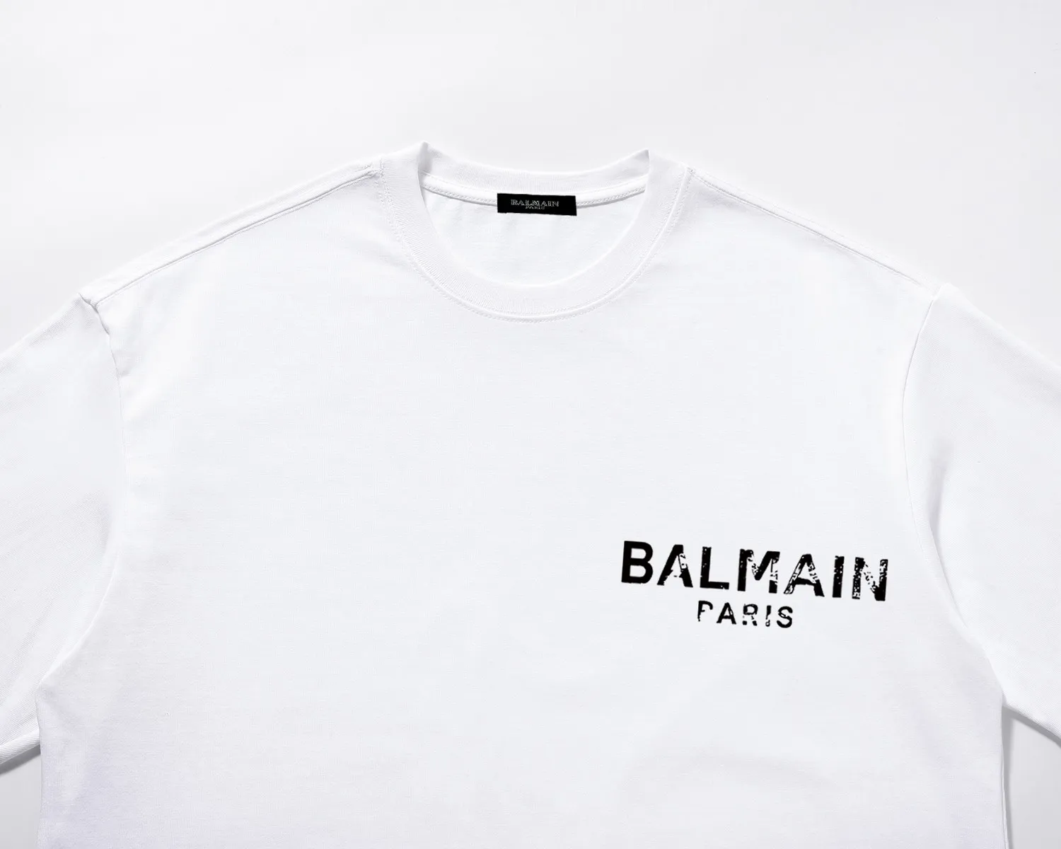 "High Quality" BALMAIN Official Same Style Short-sleeved T-shirt 2024 Spring and Summer New Arrival Heavy Industry Printing Original Imported Customized Gram Pure Cotton High-density Thread Same Style Fabric Loose Fit Super Versatile Very Suitable for Men and Women A Must-Have Color: Black White Sizes: S M L XL XXL
